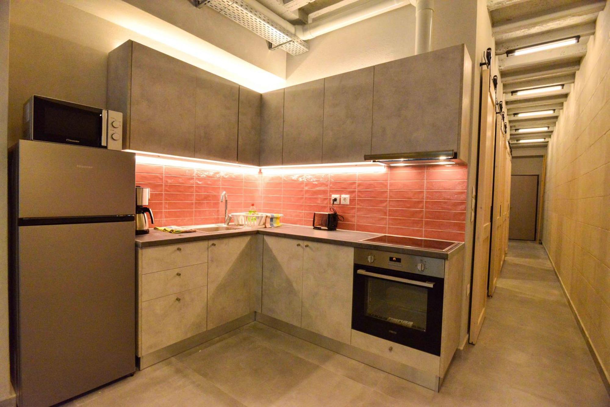 Loft 5 Min From Monastiraki Metro Stop Apartment *